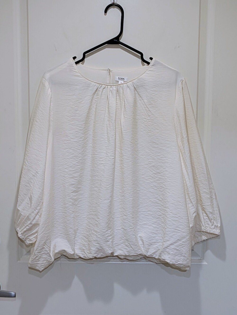 NWT Penningtons 1X Off White Viscose Blend Balloon Hem 3/4 Sleeve Blouse